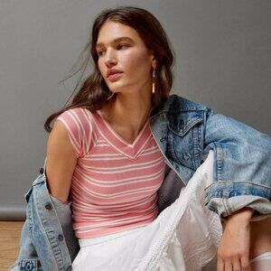 BDG Shannen V-Neck Top (Peach)